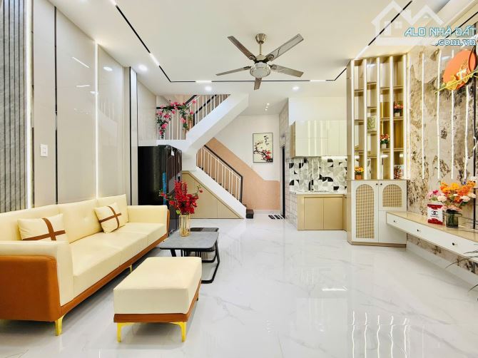 5.2❌6M, BÁN NHÀ ĐẸP 3 TẦNG, HXT, NGAY CHỢ HẠNH THÔNG TÂY, NHỈNH 3 TỶ - 5