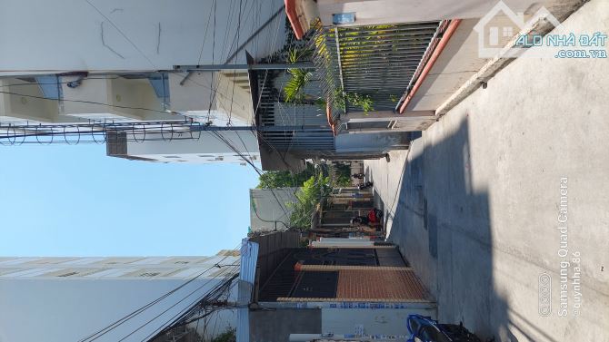 BÁN LÔ ĐẤT 3 MẶT HẺM OTO QUẢNG ĐỨC, VĨNH HÒA, NHA TRANG. DT 105 M2 NGANG 5.5M GIÁ 45 TR.M2 - 5