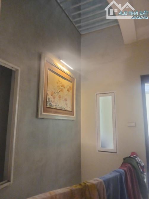 BÁN NHÀ ĐƯỜNG LÁNG 42m2 12ty - LÔ GÓC - NGÕ RÔNG - XUNG QUANH TIỆN ÍCH BAO TRÙM - 5