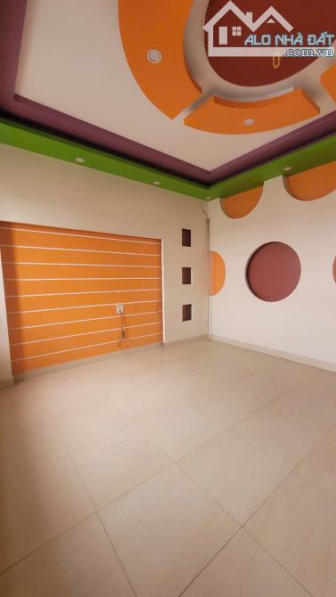 Cho thuê nhà 5 tầng mặt đường Phạm Văn Đồng, ph Thanh Bình, TP HD, 102m2, mt 6m, KD tốt - 5