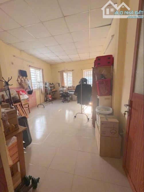 HÀNG HOT _ KỀ BÊN TÊN LỬA QUẬN 6 - TỈNH LỘ 10 - HẺM 4M THOÁNG - NHÀ 2 TẦNG - 50M² - - 5