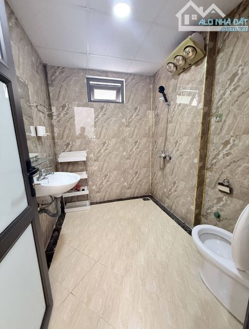 Bán nhà ngõ nông rộng, thoáng, chắc chắn, mặt tiền rộng, đẹp mới ở ngay - 5