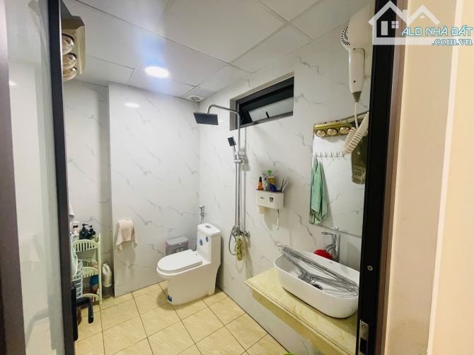 HÀNG HIẾM 32m2 PHƯƠNG CANH 5 TẦNG - Ô TÔ  ĐỖ CỬA - LÔ GÓC 3 THOÁNG - NỘI THẤT ĐẦY ĐỦ - 5