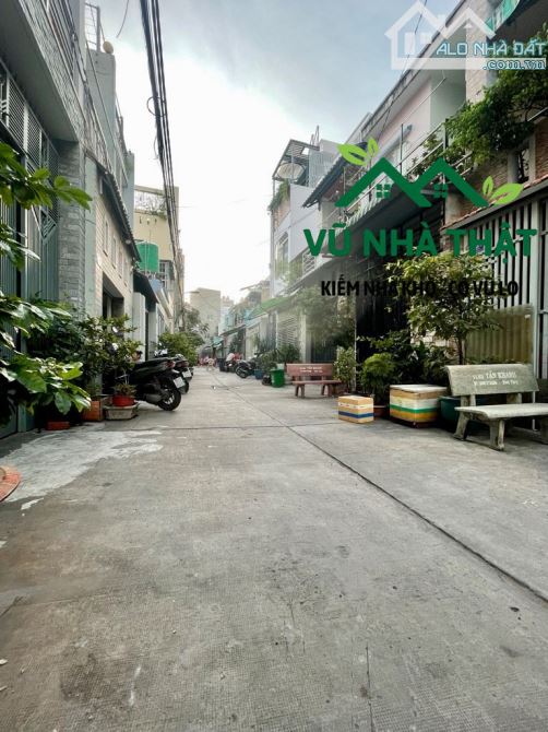 Bán Nhà 3 Tầng Chiến Lược Bình Tân – Giáp Q6  – Xe Hơi Đỗ Cửa  – Giá Chỉ 5.5 Tỷ TL - 5