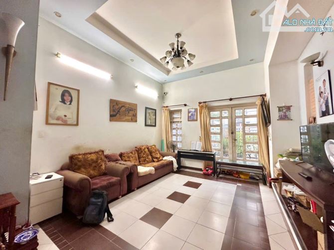 BIỆT THỰ MẶT TIỀN KHU BÊN SÔNG HIỆP BÌNH CHÁNH, (8X15M), 3 TẦNG, SAU GIGAMALL - 5
