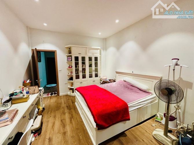 Siêu Chất! mặt phố Nguyễn Khả Trạc, ôtô tránh, vỉa hè rộng, KD đỉnh, ô thang máy, 62m² 5T - 5