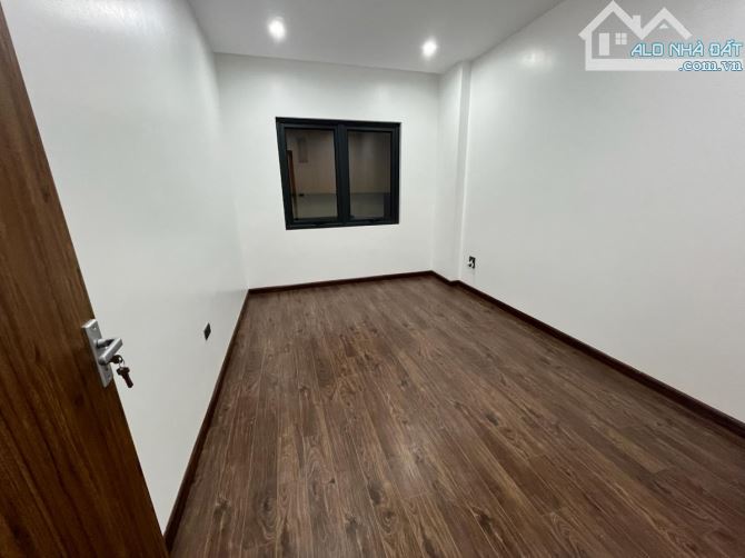 VĂN CAO 54Mx6 TẦNG THANG MÁY-MT6M - TT BA ĐÌNH-20M RA PHỐ- NHÀ ĐẸP-NGÕ ĐẸP-SỔ V-13TỶ - 6