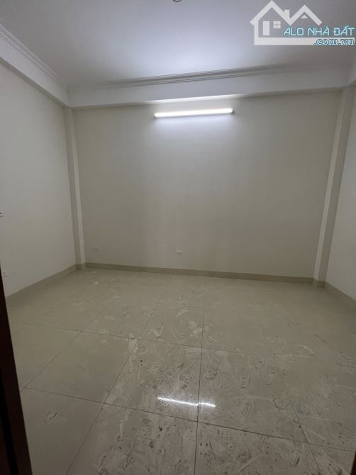 NHỈNH 5 TỶ - TẢ THANH OAI - THANH TRÌ, NHÀ MỚI 7 PHÒNG, MẶT TIỀN KHỦNG, VỊ TRÍ ĐẸP! - 6