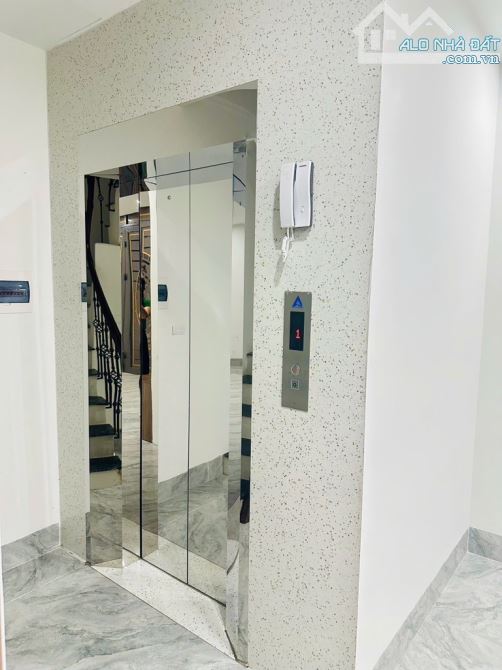 Nhà Tôn Đức Thắng, 45m2, 7 tầng thang máy, gần phố, mt 7m, kinh doanh, vị trí cực đẹp, ở n - 6