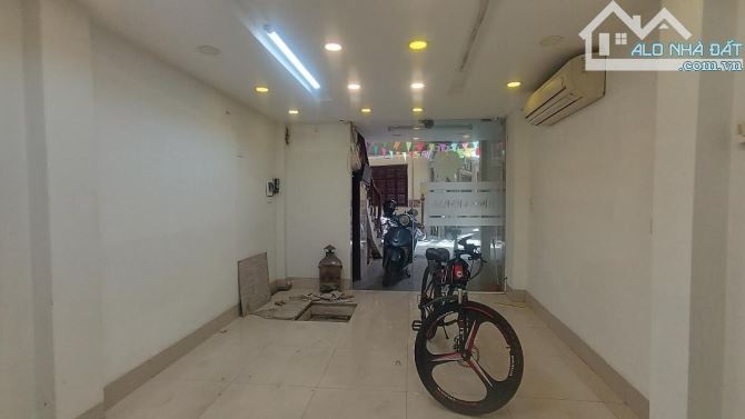 SIÊU PHẨM -NHÀ MẶT PHỐ – KINH DOANH ĐỈNH – Ô TÔ ĐỖ CỬA - 6