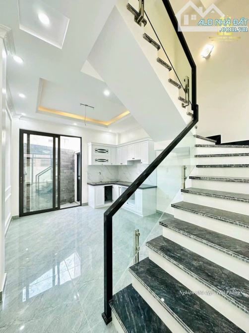 Dãy 6 căn nhà cực đẹp có sân cổng cạnh chợ 208 phường Hùng Vương, Hồng Bàng chỉ từ 2,7 tỷ - 6