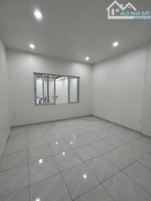MẶT TIỀN KÊNH TÂN HOÁ - KINH DOANH TUYỆT VỜI - NHÀ C4 MỚI - 95M2 - GIÁ CHỈ 10.5 TỶ  +  Địa - 6