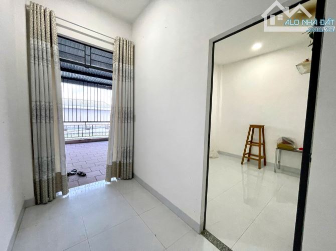 Nhà đẹp Vĩnh Trung, bán gấp  • Cần bán ngôi nhà tâm huyết gần Cầu Ông Bộ, Vĩnh Trung. - 6