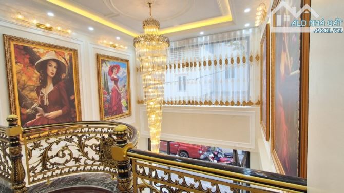 Nhanh Tay , Nhanh Tay . Ô Tô Tránh Nhau Trước Nhà 150m2 mà Giá Chỉ 19 Tỷ - 6
