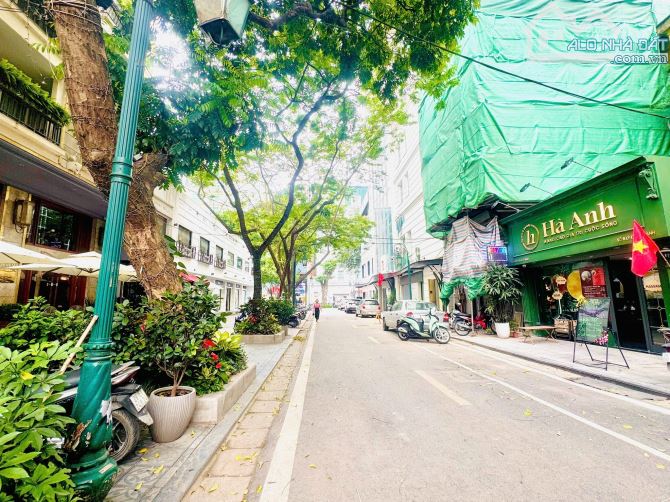 Bán Nhà Mặt Phố Quận Hoàn Kiếm 40m6T MT4m Vỉa Hè 6m 1 SỔ 1 CHỦ 43 Tỷ Lý Đạo Thành. - 6
