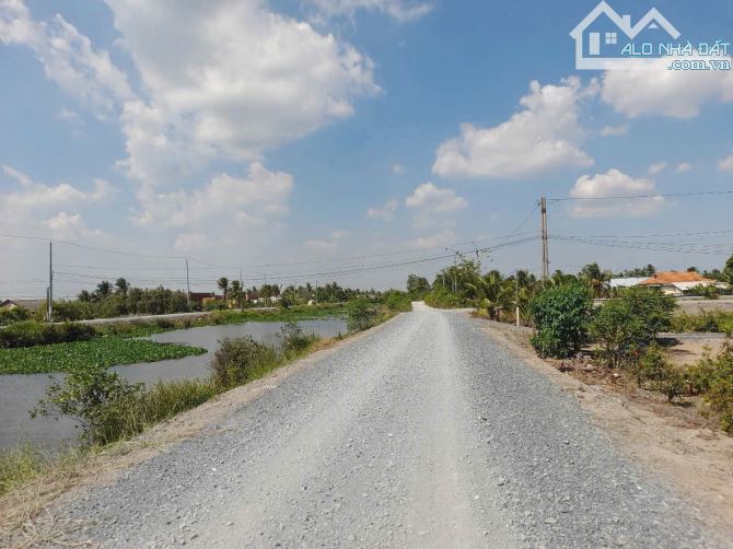 Siêu Phẩm, 1000m2 đất có 200m2 thổ cư View Kênh chỉ 1.55 tỷ - 6