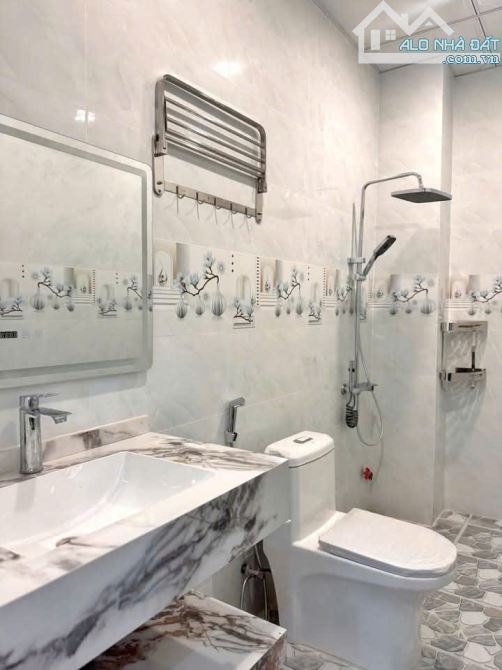 NHÀ ĐẸP CHỦ CẦN BÁN GIÁ TỐT CHỈ 899 TRIỆU TẠI HÓC MÔN 6MX21M - 6