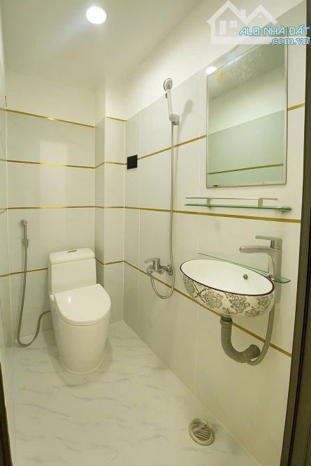 Bán nhà chợ Bà Hom giá chỉ 1tỷ850tr 2PN- 2WC - 6