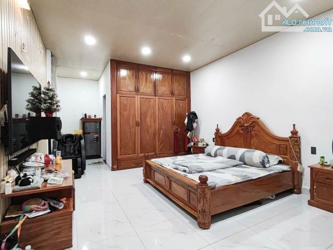 Bán nhà 5 lầu HXH Nguyễn Kiệm P.3 đi bộ tới BV 175 có thang máy 66m2 ngang 4.2m chỉ 10 tỷ - 6