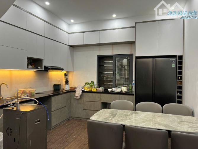 ️Siêu Phẩm Hồ Tùng Mậu - Cầu Giấy - 45m2  – 9 TỶ - 6