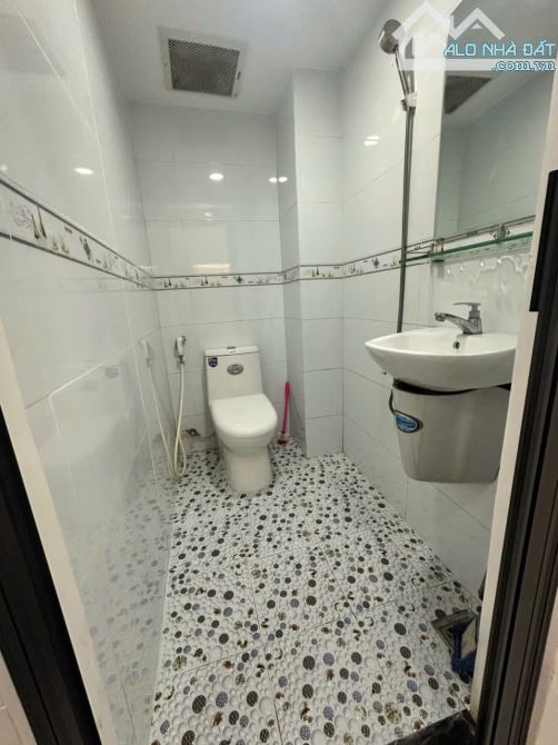 Bán nhà mới 2 tầng Quang Trung , P10 , 28m2 , 3,4tỷ TL nhẹ - 6