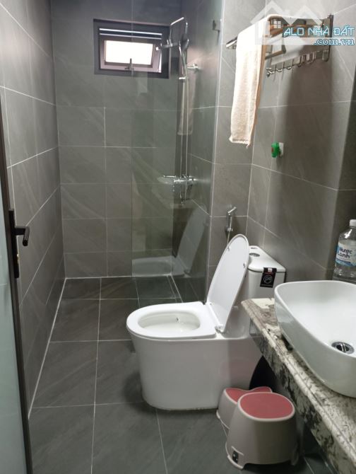 SIÊU PHẨM BỒ ĐỀ 38.3m2/ 11.4 tỷ- NHÀ 5 TẦNG GARA Ô TÔ - VIEW THOÁNG – NGÕ OTO - 6
