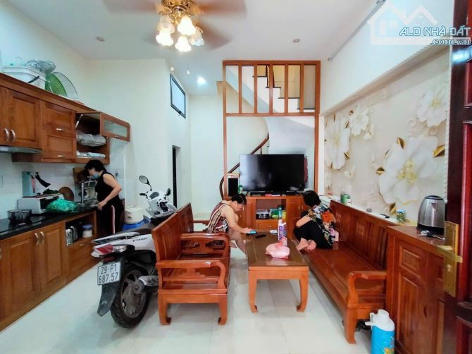 HÀNG HIẾM - ĐỐNG ĐA - 30m2 - 6 TỶ - 6
