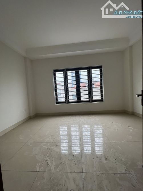 NHỈNH 5 TỶ - TẢ THANH OAI - THANH TRÌ, NHÀ MỚI 7 PHÒNG, MẶT TIỀN KHỦNG, VỊ TRÍ ĐẸP! - 7