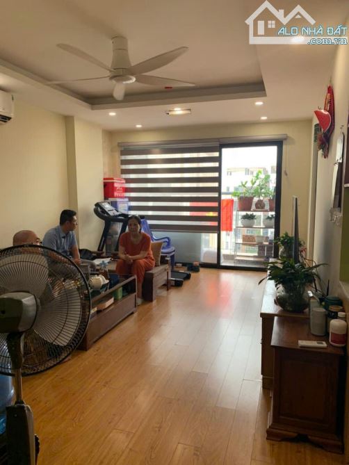 Bán căn hộ chung cư 18T1 green park việt hưng long biên 100m2 3ngủ 2vs giá 6.5 tỷ - 7