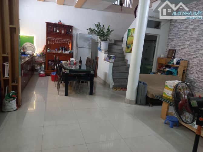 Nhà 50m xây độc lập, chưa qua đầu tư,oto đậu cổng,Thiên Lôi- Aeon mall chỉ 3ty - 7