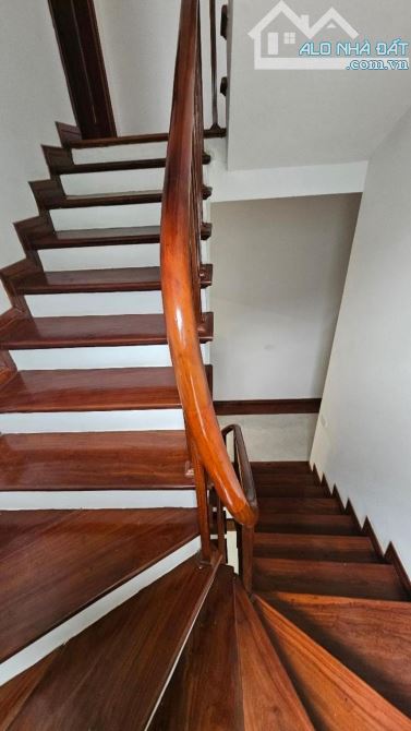 Bán nhà ngọc lâm 48m2 xây 5 tầng trước nhà đường ô tô tránh , thông tứ tung. - 7