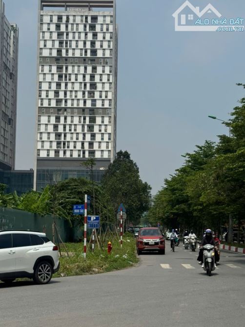 CHO THUÊ VĂN PHÒNG NGUYỄN VĂN HUYÊN GIÁ 5 TR- 10 TRIỆU - 7