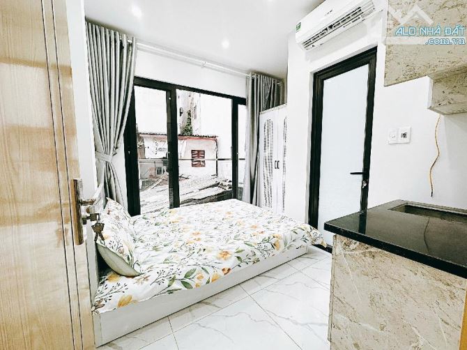 TOÀ CHDV CAO CẤP TẠI CẦU GIẤY - 6 TẦNG THANG MÁY - GiAO THÔNG THUẬN TIỆN - 7
