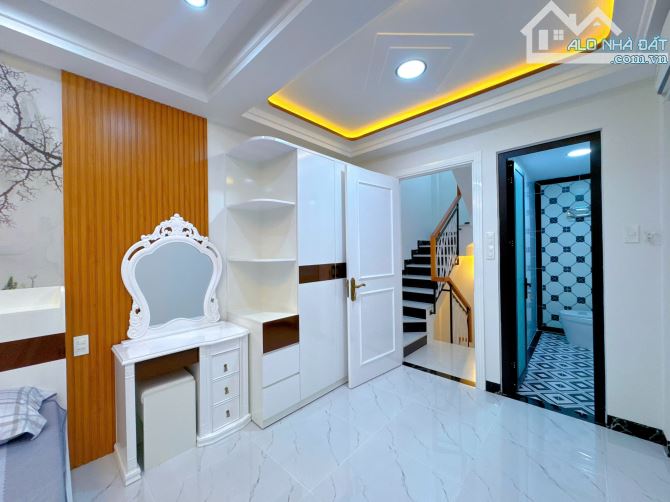 Nhà mới xây cực kỳ đẹp. Hẻm 30 Thích Quảng Đức P.5. Giá quá rẽ 6 tỷ 5 - 7