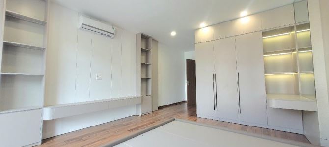 Bán nhà ngọc trì , thạch bàn , long biên 50m2 xây 7 tầng , thang máy gara ôtô - 7