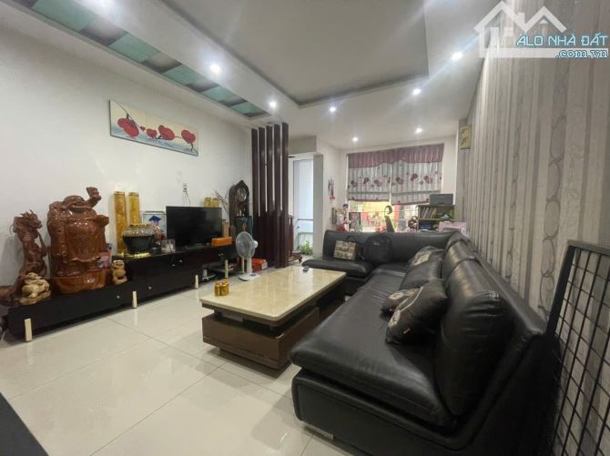 Bán nhà mặt tiền đường số 36, phường Tân Quy, Quận 7 giá rẻ - 7