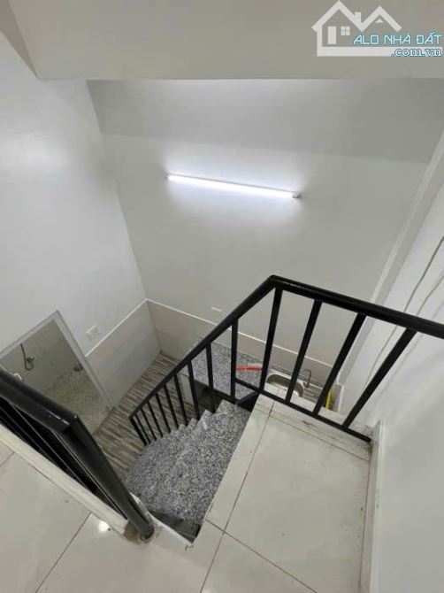 MẶT TIỀN KÊNH TÂN HOÁ - KINH DOANH TUYỆT VỜI - NHÀ C4 MỚI - 95M2 - GIÁ CHỈ 10.5 TỶ  +  Địa - 7