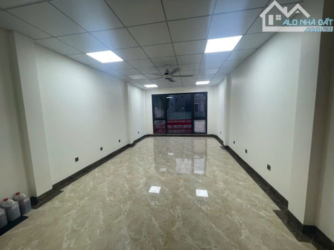 cho thuê tầng 1 và 2 làm VP kinh doanh mặt phố Nguyễn Đức Cảnh DT 100m² giá 20tr/th. - 7