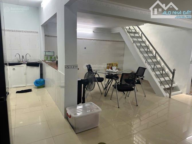 BÁN NHÀ RIÊNG - DT: 6.5 x 25M( NỞ HẬU) TỔNG 200M - PHẠM HỮU LẦU - QUẬN 7, GIÁ 10.9 TỶ - 7