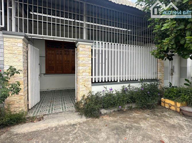 Bán nhà ktái định cư Vĩnh Hiệp và Vĩnh Trung. DT 120m2 ngang 6m. 3PN. Giá bán 3,6 tỷ - 7