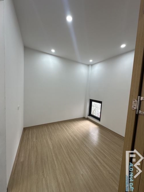 NHÀ THÔNG TẦNG THANH NHÀN- 3 BƯỚC RA Ô TÔ - NGÕ THÔNG- 42M- CHỈ 6.35 TỶ- CÓ 102 - 7
