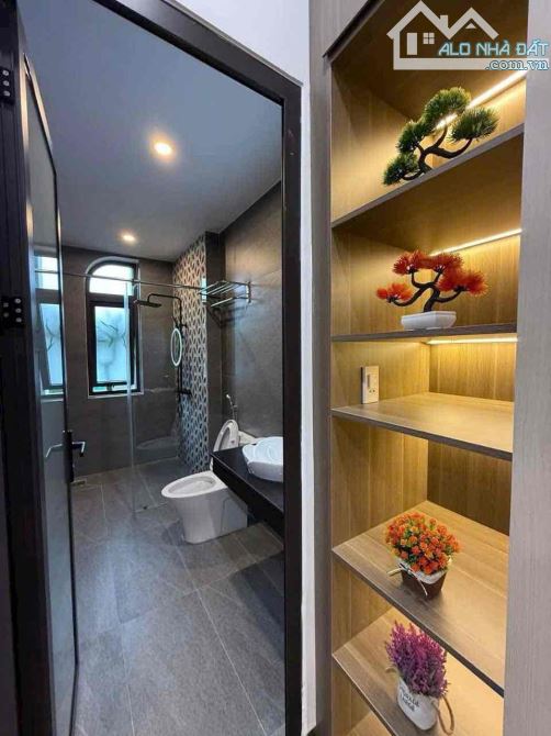 Cc cần bán gấp nhà 3 tầng MT KD VIP đường Hoà Mình 14, giá chỉ nhỉnh 5 tỷ. - 7