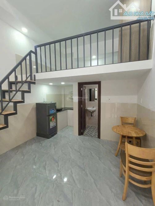 Bán CHDV 25 phòng, DT 168m2, sàn 403m2, đường Hàng Tre, P. Long Thạnh Mỹ, Q9 - 7