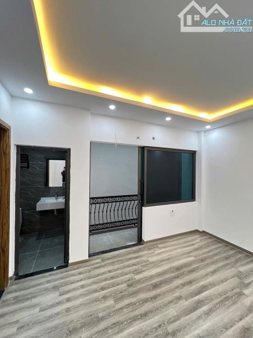 CHO THUÊ NHÀ PHỐ SÀI ĐỒNG LONG BIÊN 9 TRIỆU, 44M, 6 TẦNG, FULL NT, NGÕ RỘNG,KD ONLINE - 7