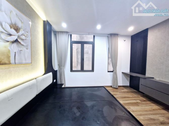 7,59 tỷ dt 40m 5t 6mMT sở hữu nhà minh khai,lô góc,xây mới,gần phố,tt hai bà trưng  - Nằm - 8