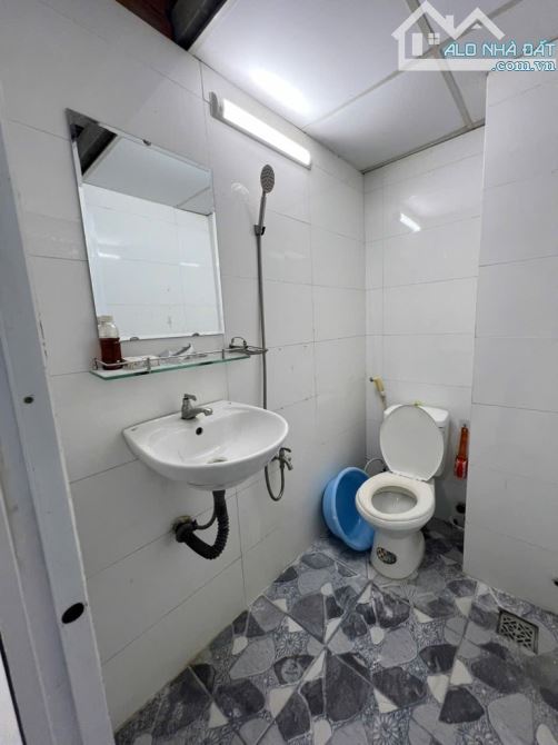 🏡Tỉnh Lộ 10, BTD Bình Tân. DT 6 x 7, hậu 8m Giá 3,55 tỷ TL.  ✅ kết cấu : Nhà lô góc - 8