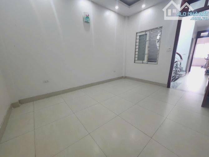 BÁN NHÀ RIÊNG ĐỘI CẤN - BA ĐÌNH, 10M MẶT PHỐ, Ô CHỜ THANG MÁY, 46M*5 TẦNG, 9.3T - 8