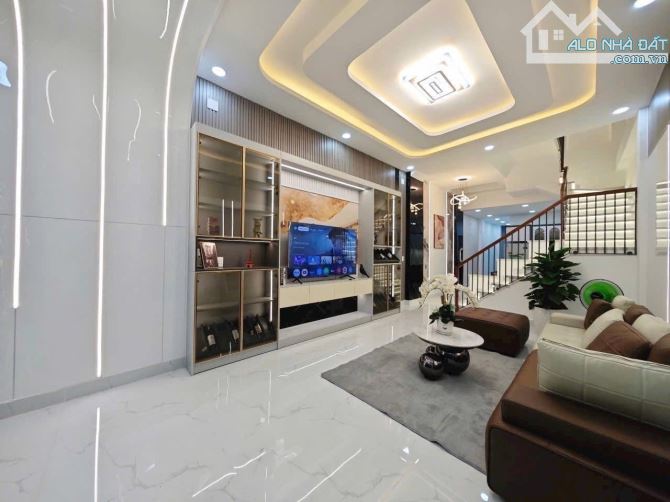 Bán nhà 2 tầng mới hiện đại,sát mặt tiền Trương Thị Hoa. 4x20m. HXH. Giá 6,25 tỷ tl - 8