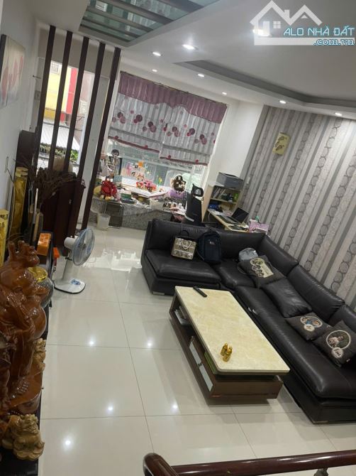 Bán nhà mặt tiền đường số 36, phường Tân Quy, Quận 7 giá rẻ - 8