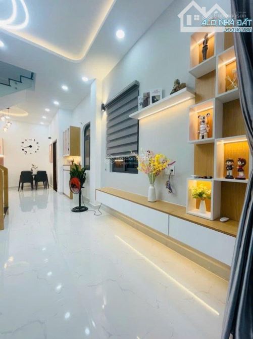 BÁN NHÀ HUỲNH VĂN BÁNH, 3 PN, ĐANG CHO THUÊ 16TR. - 8